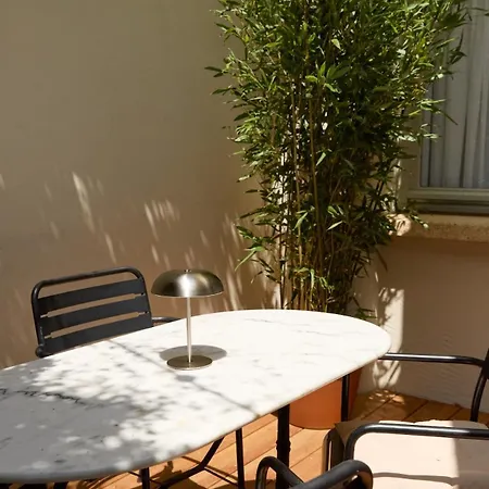 Le Loft De L'uzege - 5 Min Vanaf Uzes - 100 M2 - Terras Met Buitendouche شقة *