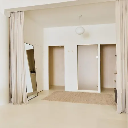 Le Loft De L'uzege - 5 Min Vanaf Uzes - 100 M2 - Terras Met Buitendouche شقة